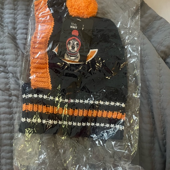 Chicago BEARS NFL Official Licensed Ski Hat for Dogs in color Navy/Orange - Picture 4 of 4